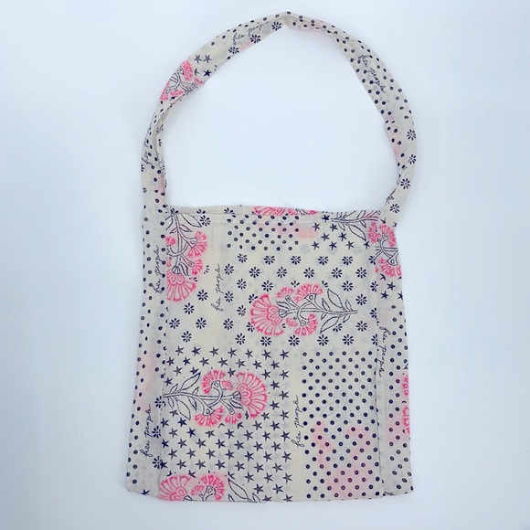 Free People Lightweight Tote Bag - Picture 1 of 3